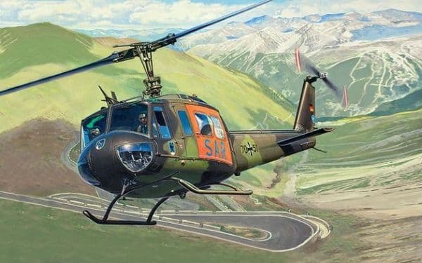 Revell Bell UH-1D SAR, Rotorcraftmodell, Monteringssett, 1:72, Bell UH-1D SAR, Plast, Avansert