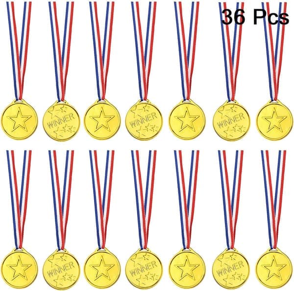 36 stk. Gullvinnermedaljer i plast - Gullmedaljer til festdekorasjoner og sportspremier