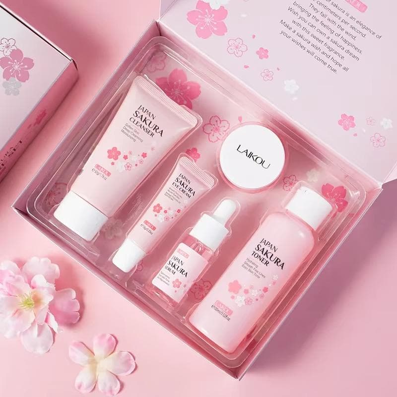 LAIKOU Sakura Kit Hudpleiesett Fuktighetsgivende og Reduserende Fine Linjer Rense Pore Produkt 5-Dels Koreansk Hudpleiesett Rosa