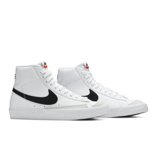 Nike Blazer Mid 77 GS Hvit Svart DA4086-100 40 Hvit/Svart