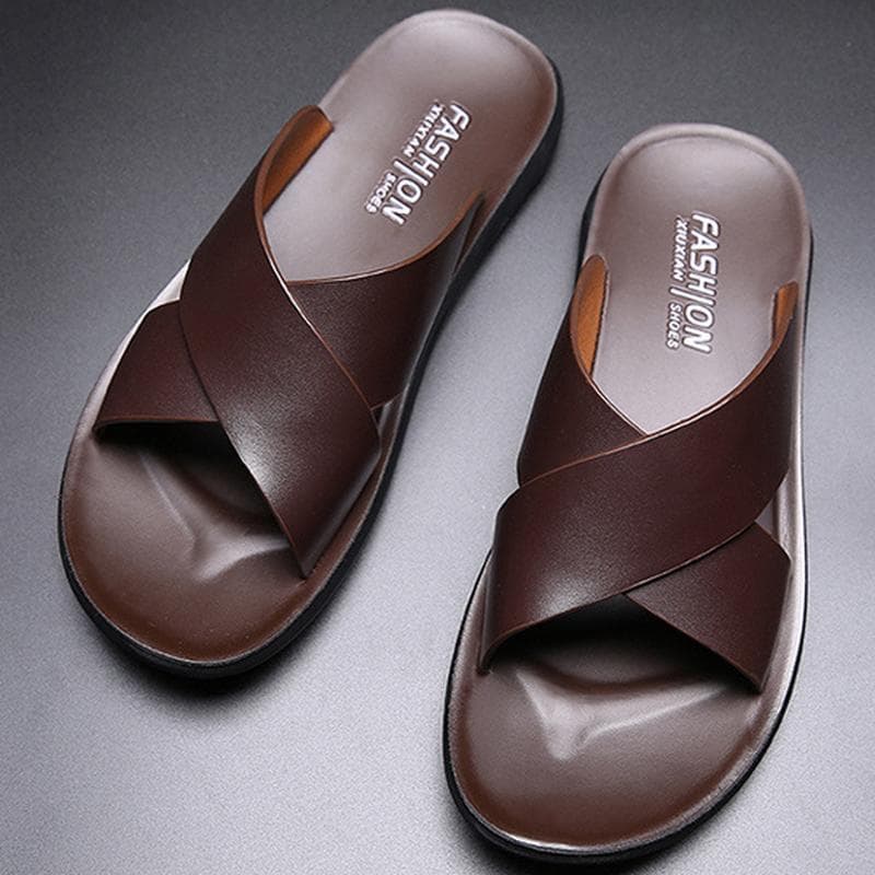 Populære sommersandaler med dobbel hud til menn Uformelle strandsko Skinntøfler Mote herresandaler cm brun