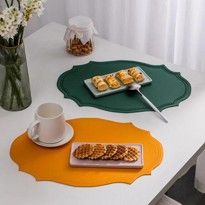 2 stk Vestlig Bordbrikke Serviseunderlag Olje Vannbestandig Varmeisolerende PU Lær Sklisikker Bordmatte Underlag Retro Skål Kopp Bordbrikke Oransje