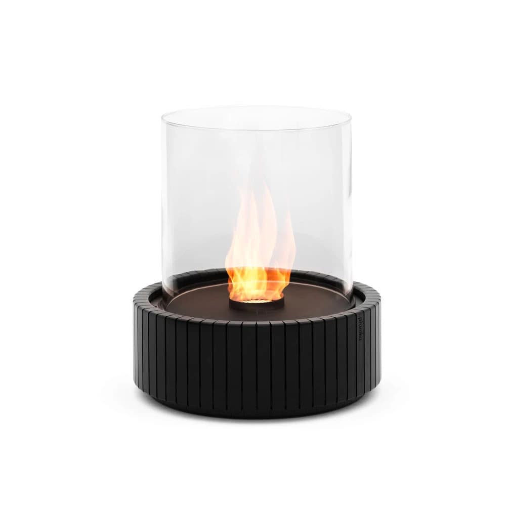 Planika Lotus fra Planika Fires | Rund Frittstående Biopeis i Sort | Flyttbar Bioetanol Peis med Glass for Innendørs og Utendørs bruk